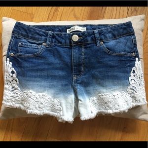 💥2/$12 Mudd shorts💥